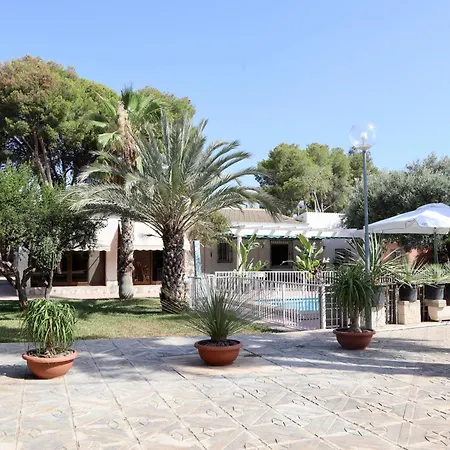 Con Jardin Y Piscina Privada