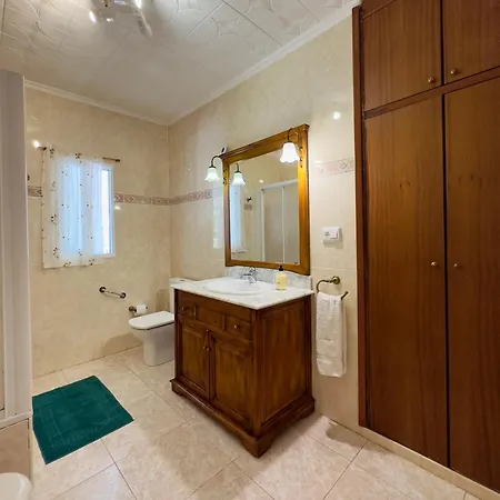 Con Jardin Y Piscina Privada Tatil Evi Busot