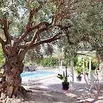 Con Jardin Y Piscina Privada *