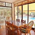 Con Jardin Y Piscina Privada Vakantiehuis