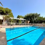 Vakantiehuis Con Jardin Y Piscina Privada *