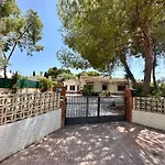 Con Jardin Y Piscina Privada *