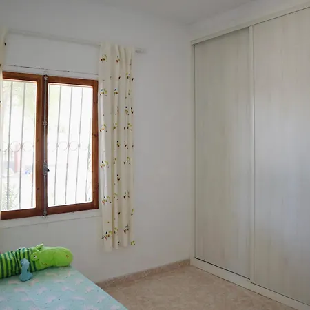 Con Jardin Y Piscina Privada