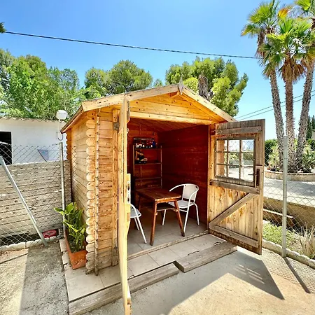 Con Jardin Y Piscina Privada Holiday home