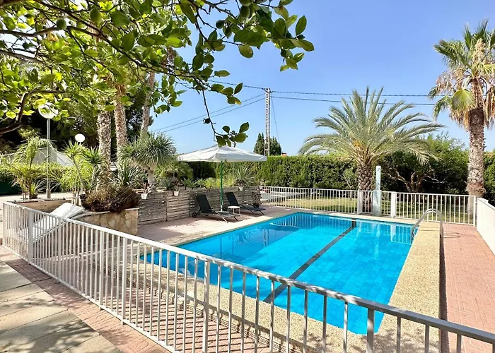 Con Jardin Y Piscina Privada Holiday home Busot